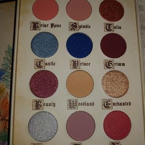 🌼Fairy-tale eye shadow palette🌼 3/30